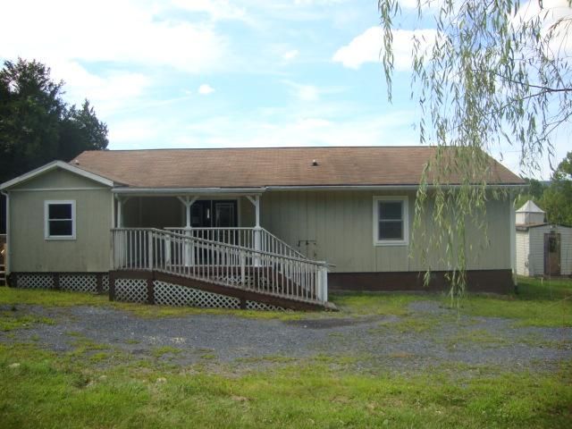 126 Mountain Slope Ln, Fort Valley, VA 22652