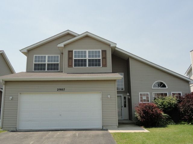 2907 Twin Falls Dr, Plainfield, IL 60586