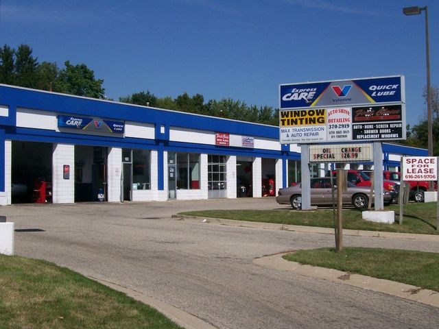 5620 Stadium Drive, Kalamazoo, MI 49009