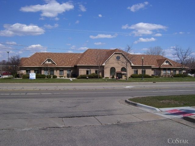 10751 S Saginaw St, Grand Blanc, MI 48439