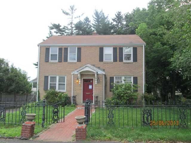 7476 Fairview Ave, Stratford, CT 06614