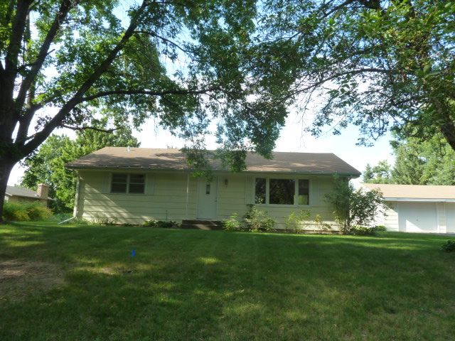 803 9th St NW, Buffalo, MN 55313