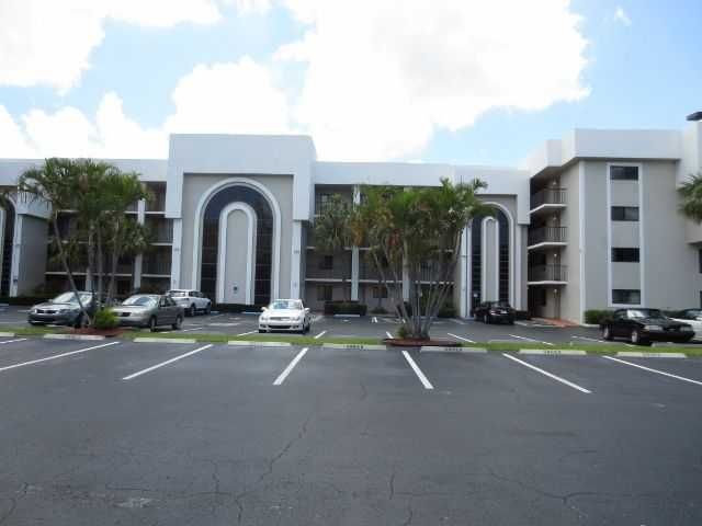 3525 S Ocean Blvd Apt 411, Palm Beach, FL 33480