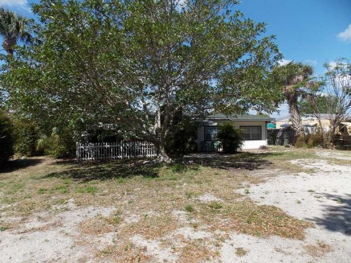 171 6th Dr Sw, Vero Beach, FL 32962