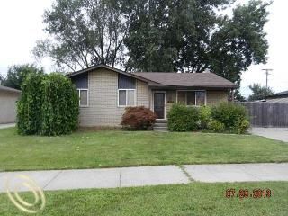 13877 Hartill Ave, Warren, MI 48089