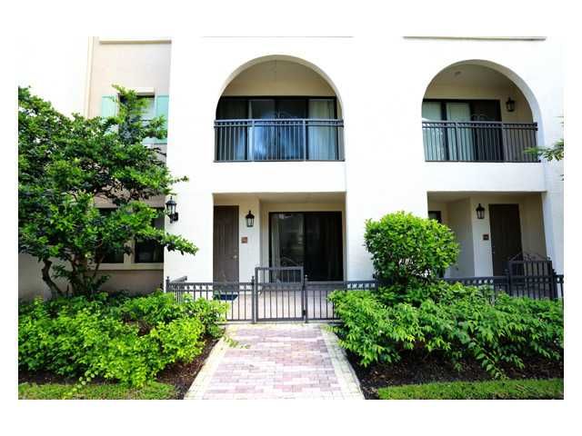 2900 NW 125TH AV # 3-104, Fort Lauderdale, FL 33323