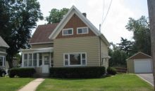 637 2nd St Menasha, WI 54952