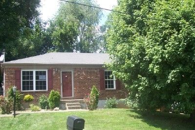 10911 Conti Ln, Louisville, KY 40299