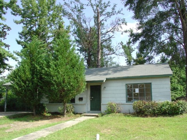 909 Quinn St, Hattiesburg, MS 39401