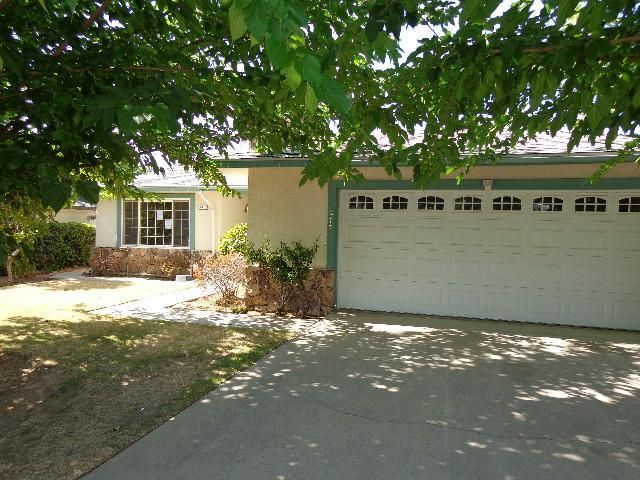 277 W Los Altos Ave, Fresno, CA 93704