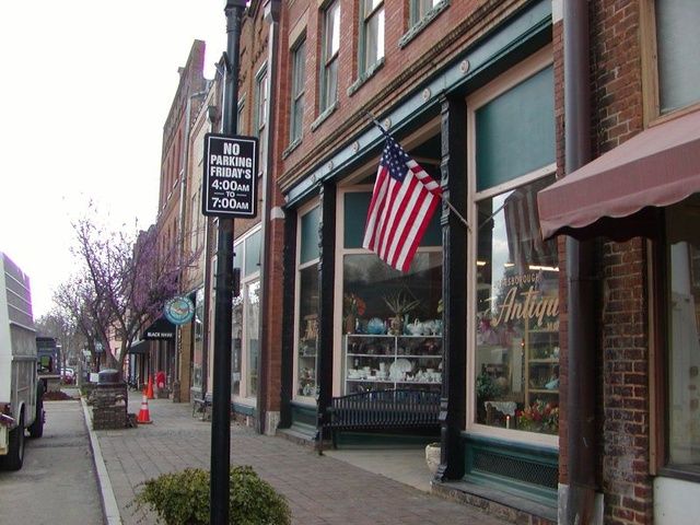 113-115 E Main St, Jonesborough, TN 37659