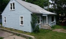 20 Crescent Dr Kalamazoo, MI 49001