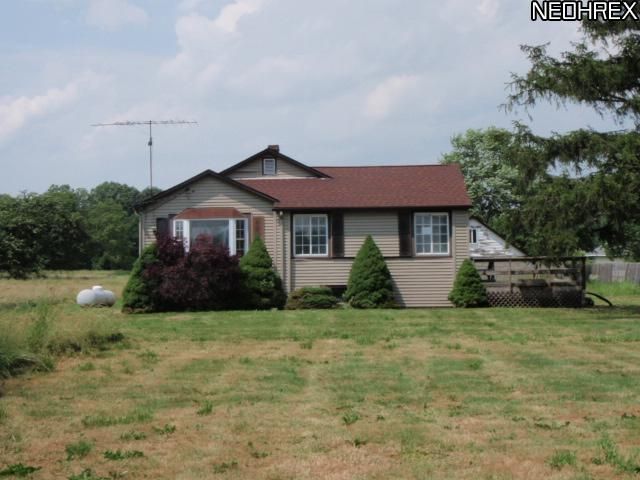 3952 County Line Turnpike Rd, Southington, OH 44470