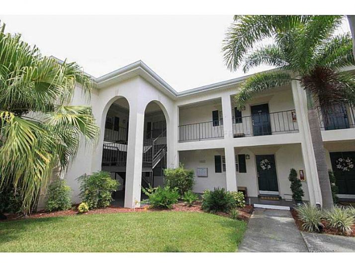 10318 Carrollwood Ln Apt 64, Tampa, FL 33618