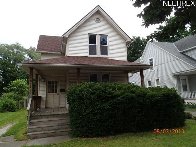 2065 W 93rd St, Cleveland, OH 44102