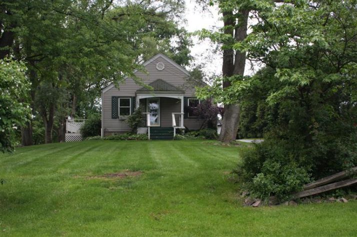 324n 450 E, Valparaiso, IN 46383