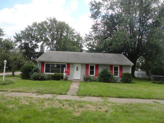 32619 Brown St, Garden City, MI 48135