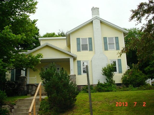 50 S Lincoln Street, Rockford, MI 49341