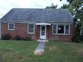 412 Tyler St, Staunton, VA 24401