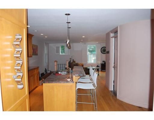 253 Bunker Hill #1, Charlestown, MA 02129