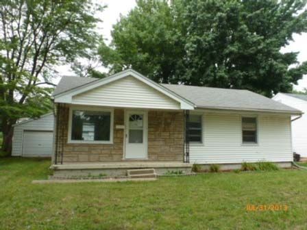 1861 E Hood St, Springfield, IL 62703