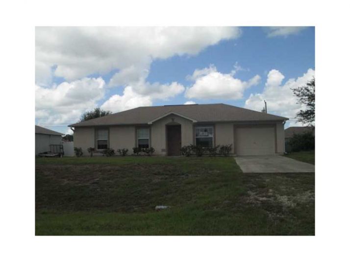 7955 99th Ct, Vero Beach, FL 32967