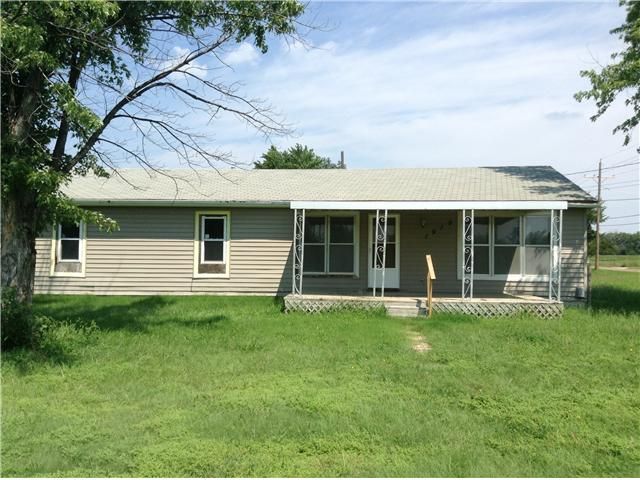 1919 Pennington Rd, Hutchinson, KS 67502