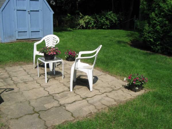 18 Clayton Drive, West Springfield, MA 01089