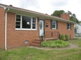 524 Roslyn Ave, Colonial Heights, VA 23834