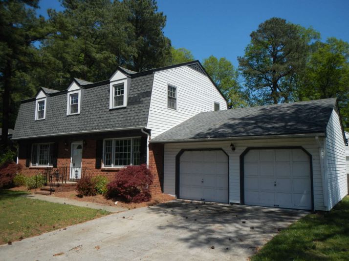 114 Stratford Dr, Colonial Heights, VA 23834