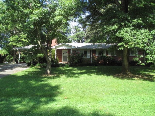 379 Leonard Berrier Rd, Lexington, NC 27295