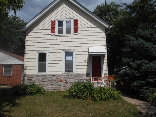 857 Hawthorne Ave E, Saint Paul, MN 55106