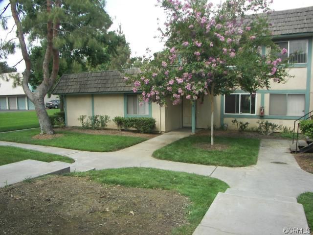 1454 Clemson Way # 38, Riverside, CA 92507