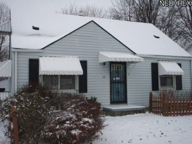 62 Indianola Rd, Youngstown, OH 44512