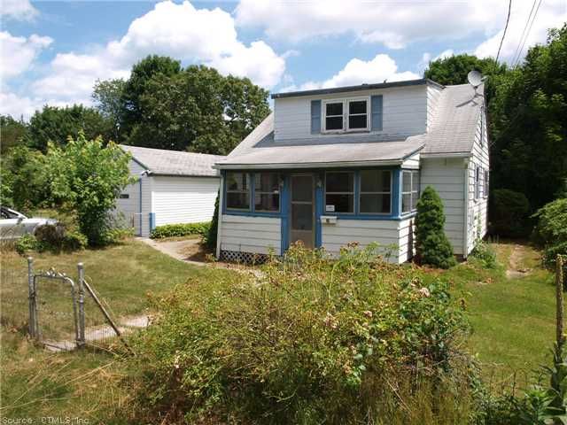 6 Ashley St, Plainfield, CT 06374