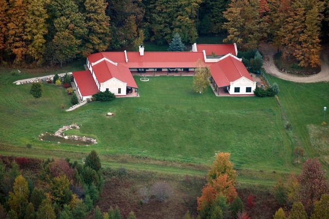 8741 Burgess Road, Charlevoix, MI 49720