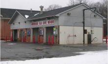 8890 MACOMB ST Grosse Ile, MI 48138