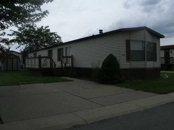 25066 NAVAHO, Flat Rock, MI 48134