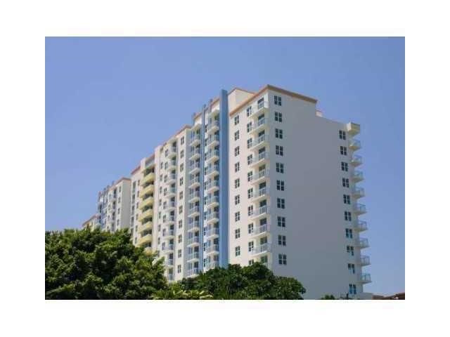 3000 CORAL WY # 402, Miami, FL 33145
