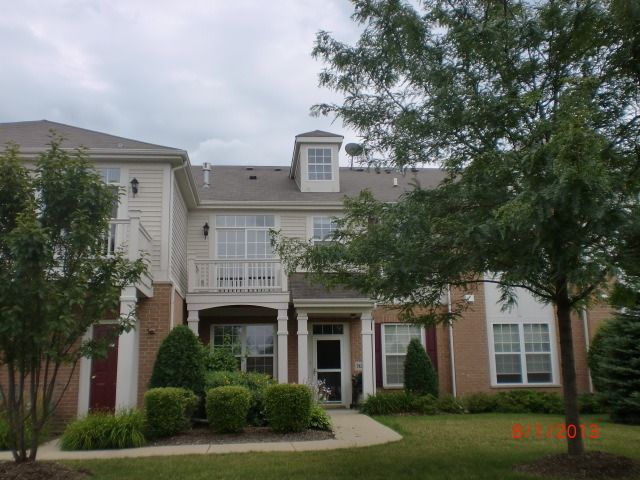 7431 Claridge Dr, Bridgeview, IL 60455