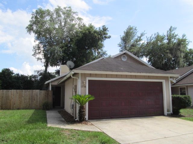 1258 Cove Landing Dr, Atlantic Beach, FL 32233