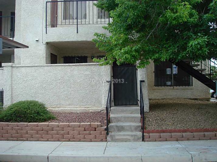 3975 Bushnell Dr Unit 42, Las Vegas, NV 89103