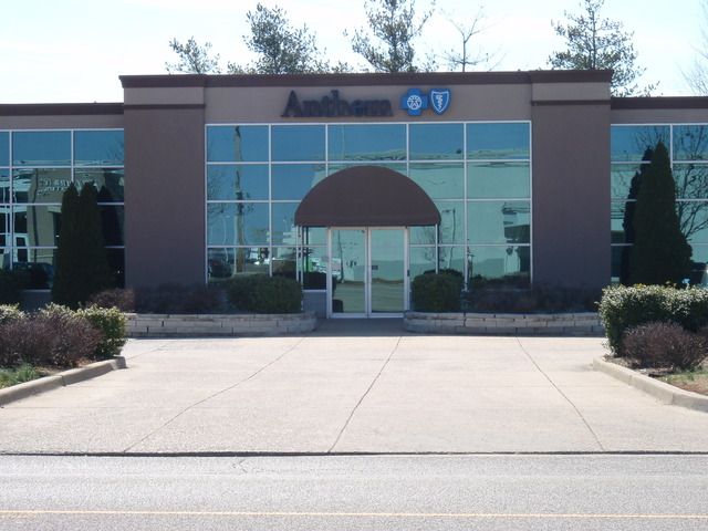 7505 Eagle Crest Blvd, Evansville, IN 47715