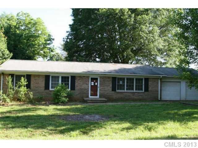 111 Bancroft Ln, Statesville, NC 28625