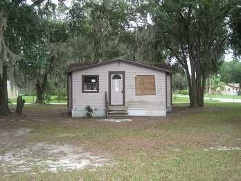 206 8th St Ne, Fort Meade, FL 33841