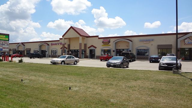21059 Division St, Crest Hill, IL 60403