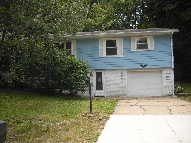 1344 Hillside Driv, Cedar Rapids, IA 52405
