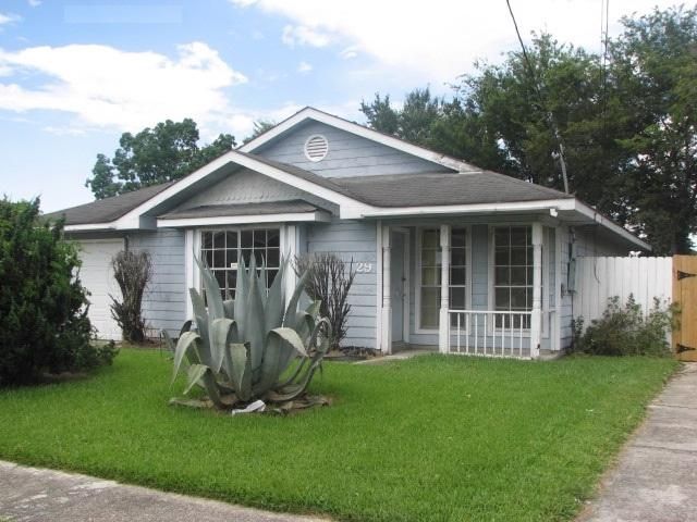 29 Imogene Street, Westwego, LA 70094