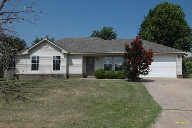 2403 Broken Hill Dr, Van Buren, AR 72956