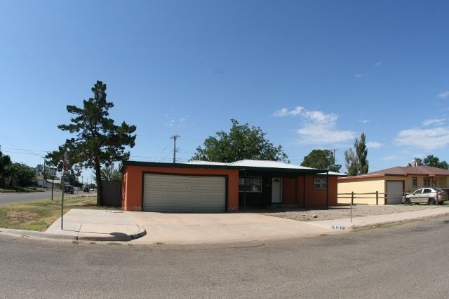701 Sandia Dr, Clovis, NM 88101